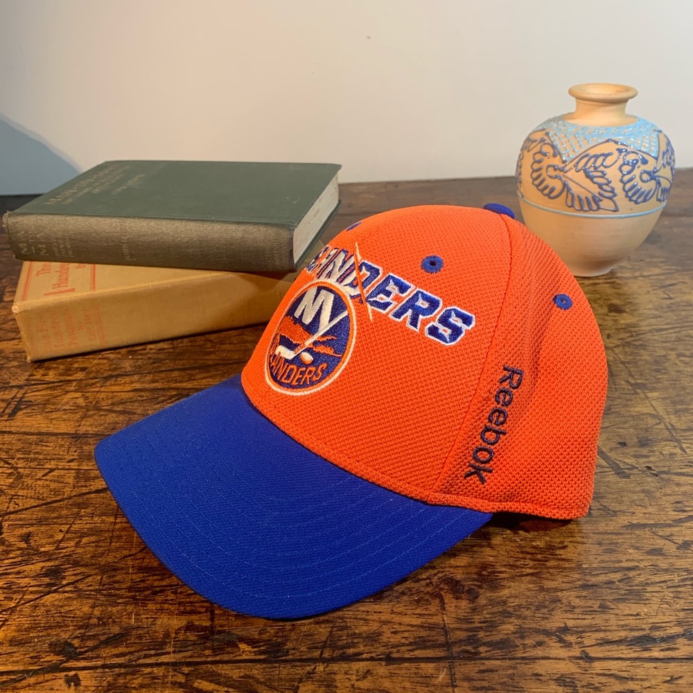 NY Islanders Reebok NHL Hat Center Ice L/XL Men’s